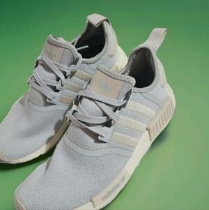 Adidas NMD R1 Wonder Silver Aluminium Core White Women's IE0595 12/23 SIZE10